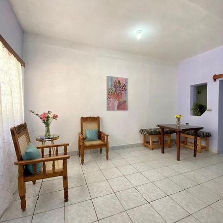 Amavi House Apartment Flores Exterior foto